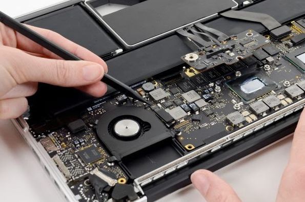 Quy trình sửa macbook tại nhà quận Tân Bình chuyên nghiệp, nhanh chóng