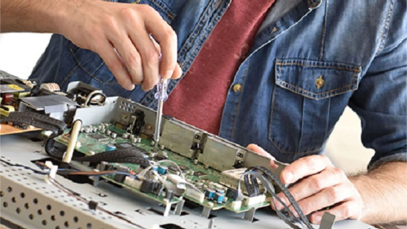 sửa tivi tại nhà quận 4 lỗi hỏng board điều khiển