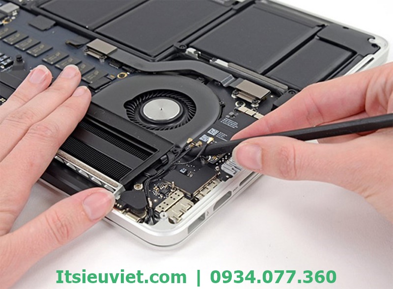 Kiểm tra xem quạt có bị gãy hay bị cản bởi vật nào không Kiểm tra xem quạt có bị gãy hay bị cản bởi vật nào không